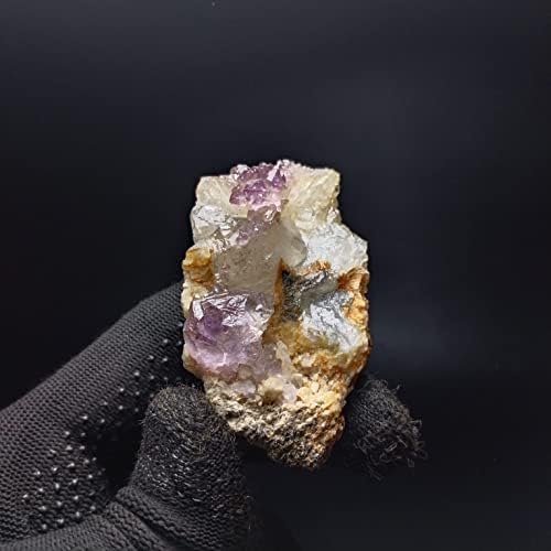 70g Büyük İnanılmaz Nadir Fujian Kademeli Piramit Şekli Florit Kristalleri Koyu Mor Batik Fantomlar mineral örneği